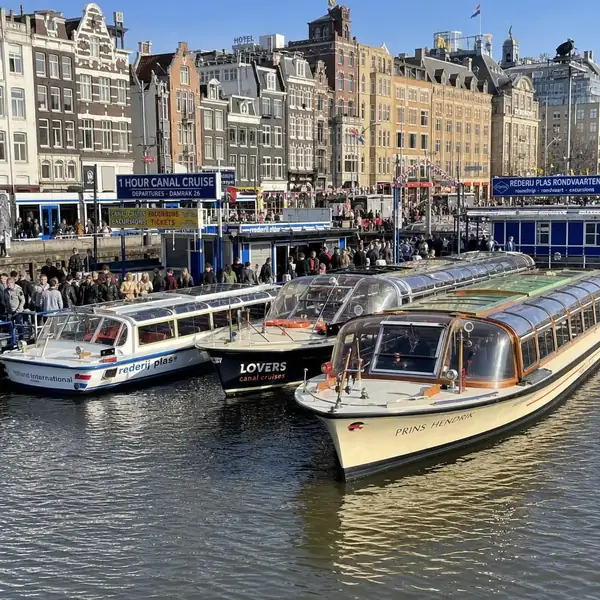 Lovers vs Blue Boat vs Stromma: Amsterdam Canal Cruise Comparison